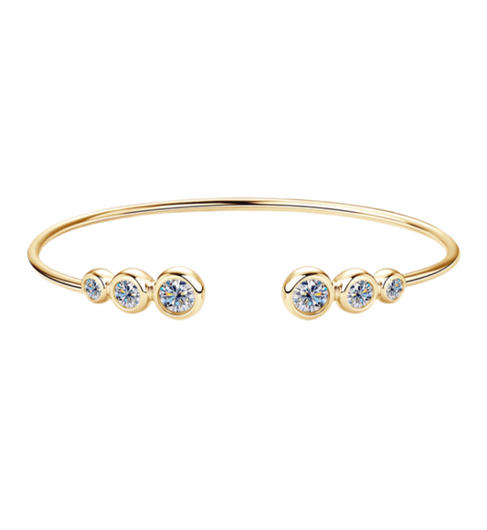 Lumière Cuff – 18K Gold-Plated Sterling Silver with Three Moissanite Stones (1.8 Carat)